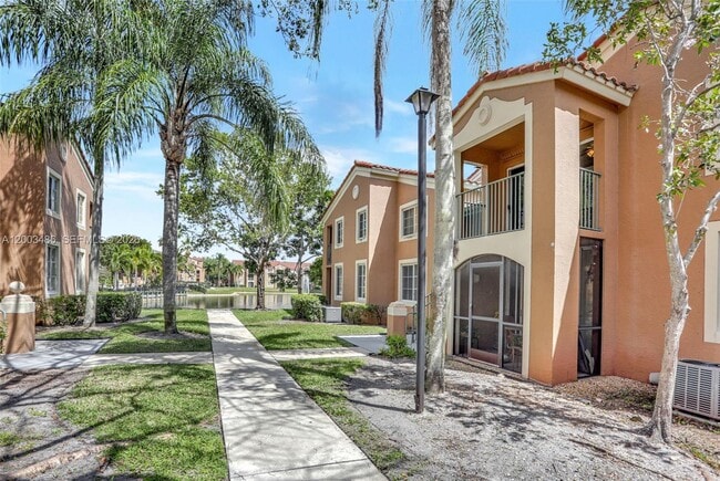 Photo - 4820 N State Rd 7 Unit 201