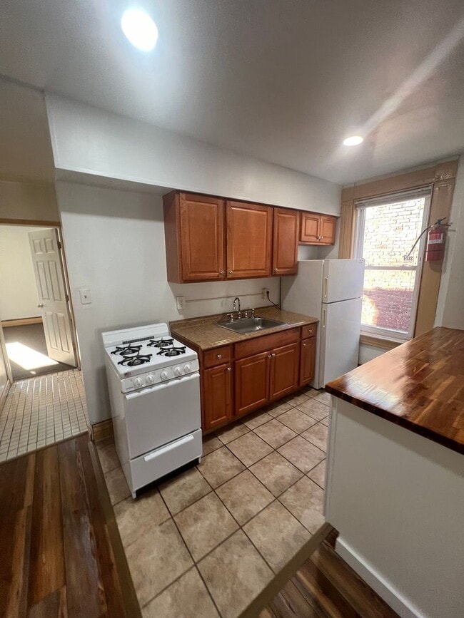 Photo - 3612 Dawson St Unit 3