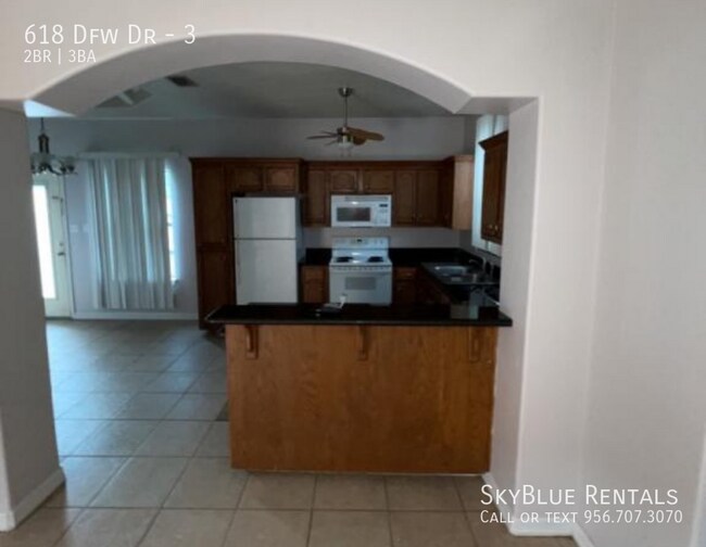 Photo - 618 S Dfw Dr Unit 3
