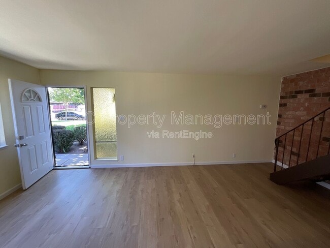 Photo - 1315 Scossa Ave