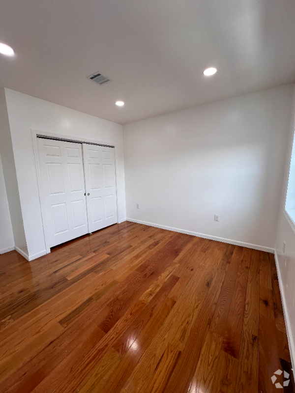 Building Photo - 266 Main St Unit 6 Rental