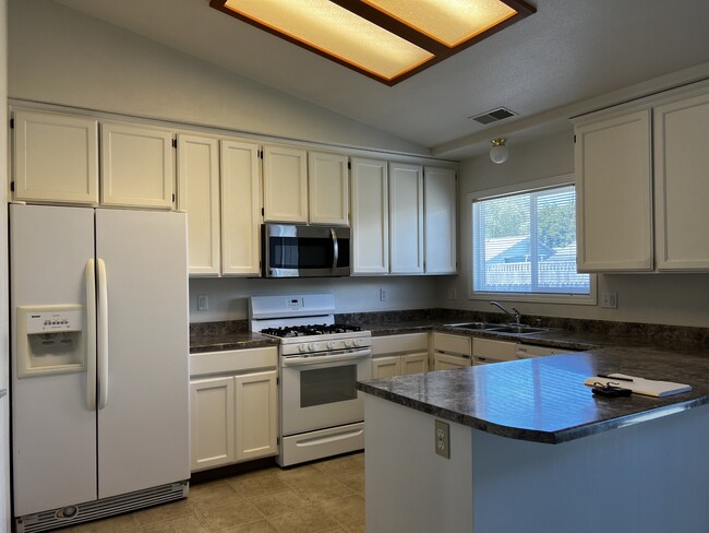 Photo - 1373 Wrangler Ct House