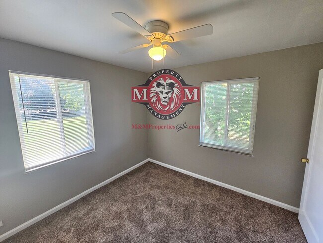 Photo - Great 4 Bd Home in Murray