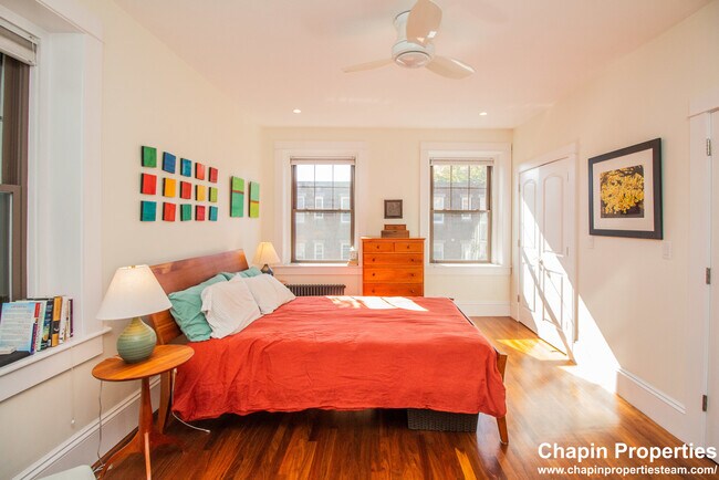 Photo - 49 Alton Pl Unit 2