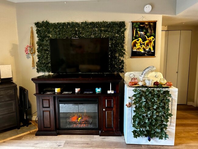 Photo - 1385 W University Ave Unidad 284