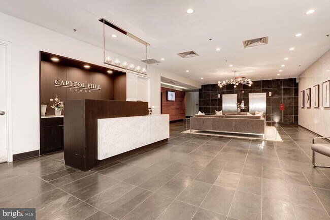 Conserje - 1000 New Jersey Ave SE Unidad 716