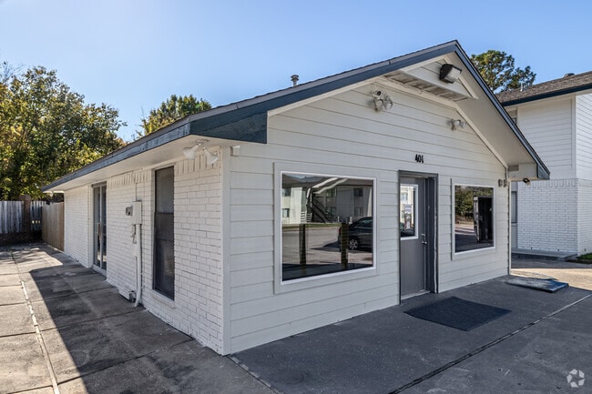 Leasing Office - Mammoth at the Orchard Apartments