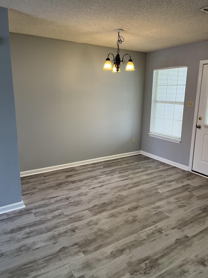 Photo - 2313 Friar Tuck Ln