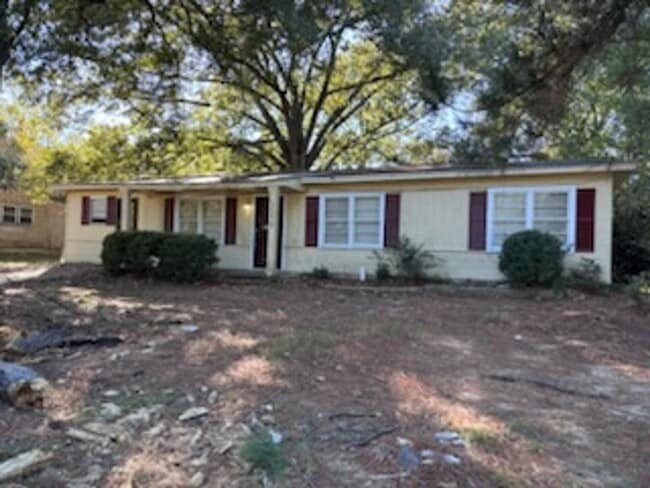 Building Photo - 3359 Suncrest Dr