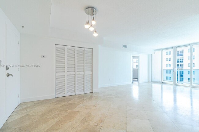 Photo - 7501 E Treasure Dr Unit 8T