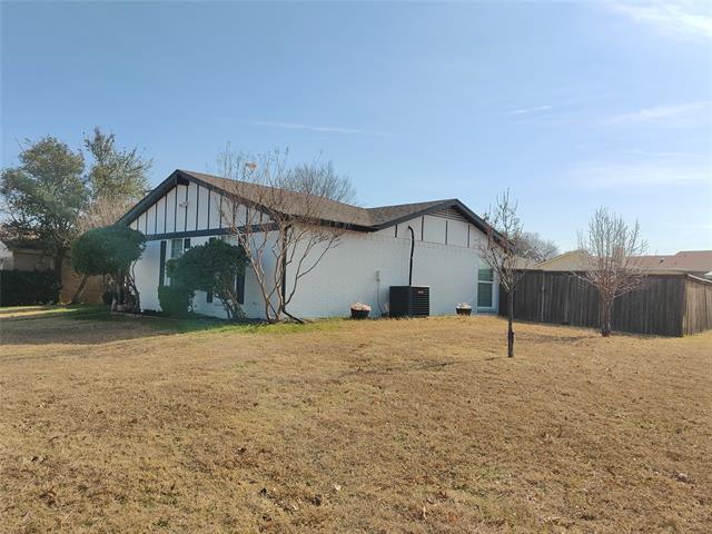 Photo - 2700 Winding Creek Dr