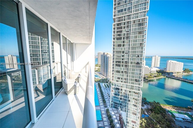 Building Photo - 485 Brickell Ave Unit 3109 Rental