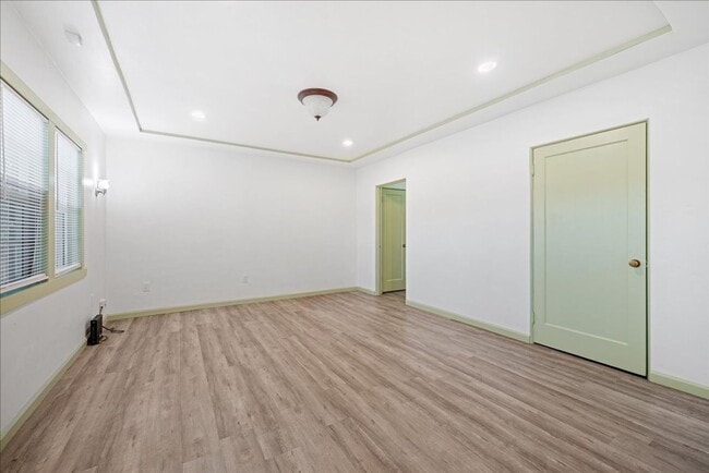 Photo - 1305 W St