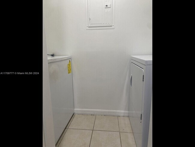 Photo - 2401 W Preserve Way Unit UPDATED 3 BEDROOM