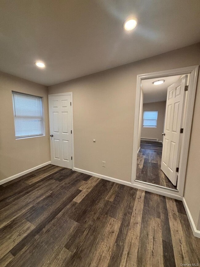 Photo - 855 Meade Ave