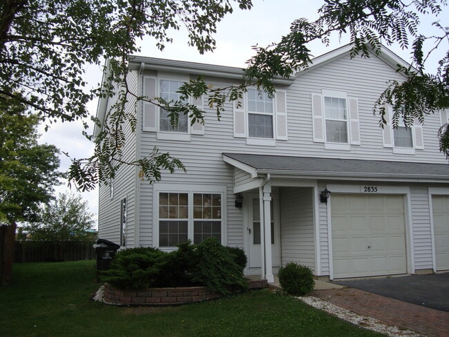 Building Photo - 2835 Cedar Glade Dr