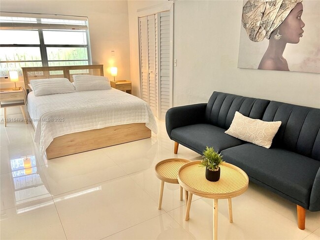 Building Photo - 1604 Drexel Ave Unit 103