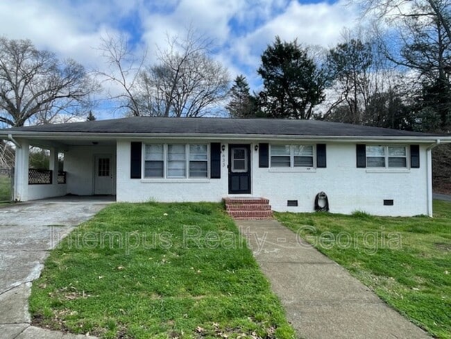 Photo - 633 White St