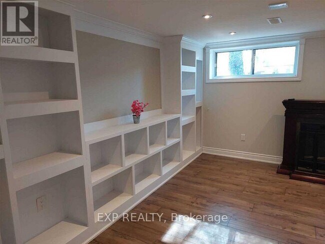 Photo - 2587 Burslem Rd