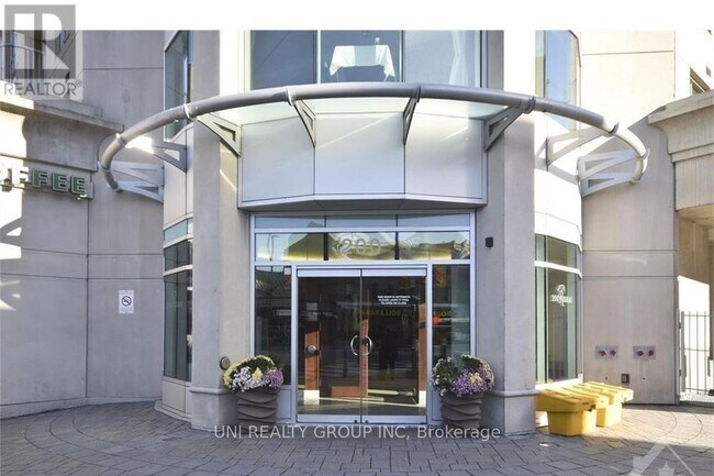 Photo - 200 Rideau St Unit 908