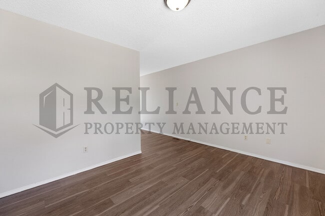 Photo - 306 S Twin Pines Ave