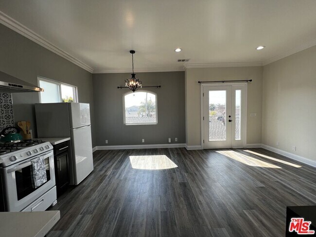 Photo - 3151 W 132nd St Unit A