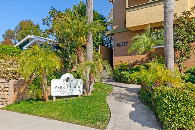 Photo - 4587 39th St