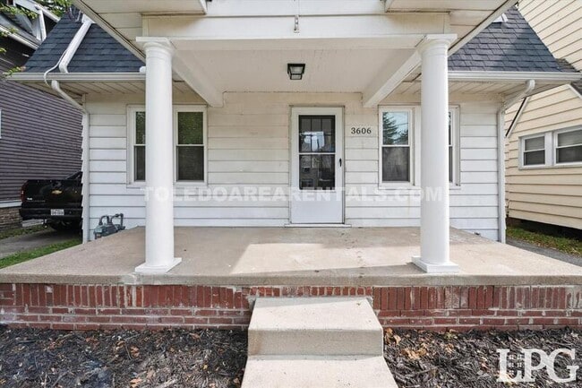 Photo - 3606 Revere Dr