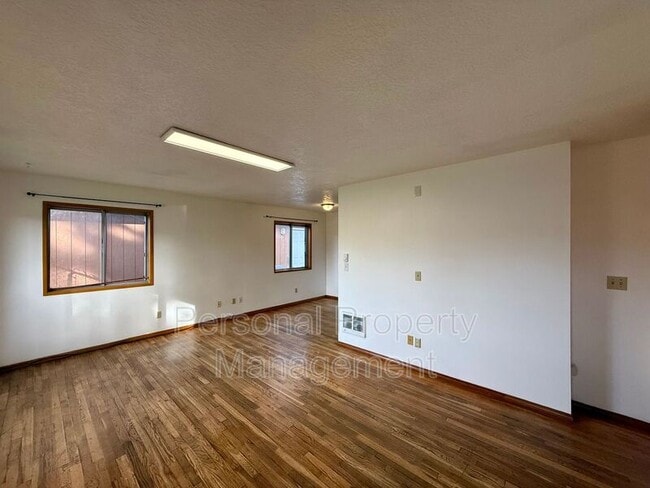 Photo - 7614 Indiana St