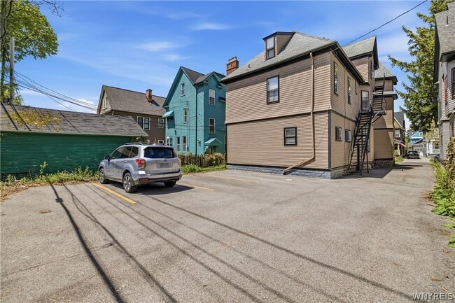 182 Lancaster Ave