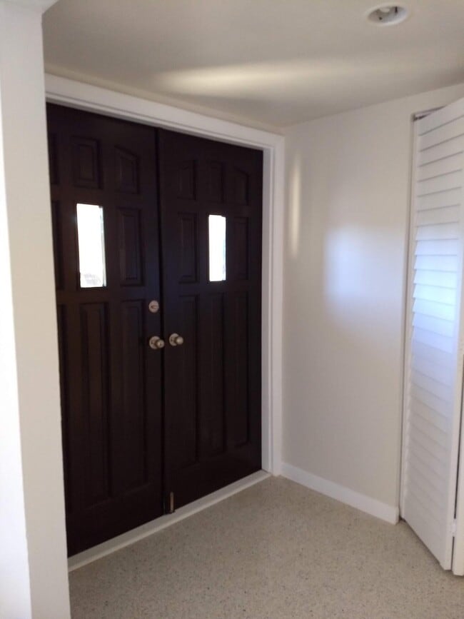 Photo - 113 NE Tunison Ave