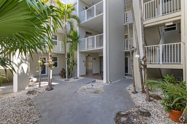 Patio - The Oaks Apartments