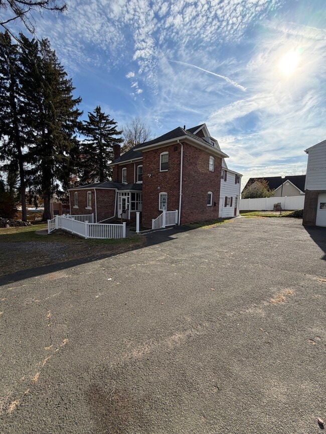 Photo - 2964 State St Unit 2