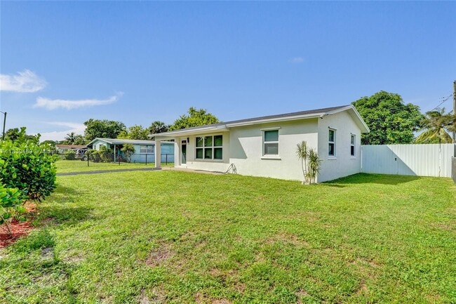 Photo - 3431 NW 5th Pl