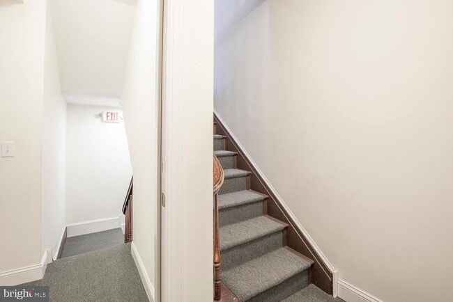 Photo - 30 W State St Unit B