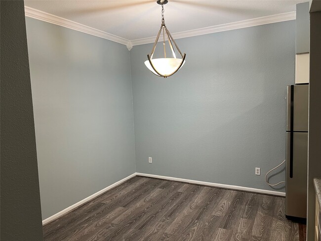 Photo - 8100 Cambridge St Unit 129