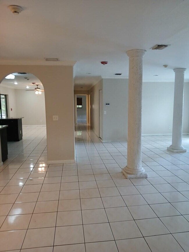 Photo - 22300 SW 184th Ave