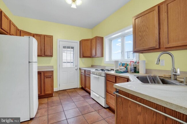 Photo - 1910 N Howard St