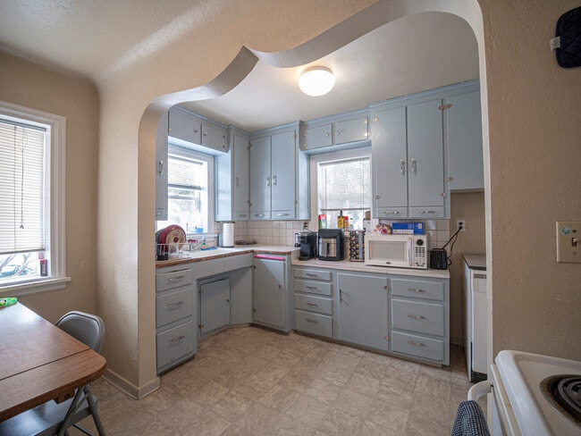 Photo - 1140 NE Lake St Unit House