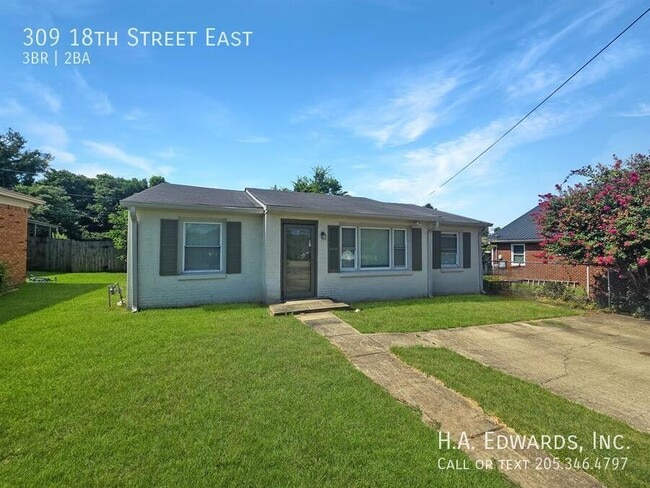 Building Photo - 309 18th St E Rental