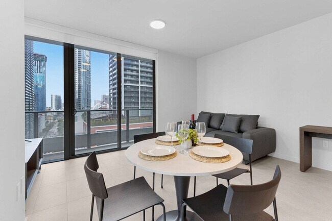 Photo - 501 NE 1st Ave Unidad SI ID1501422P