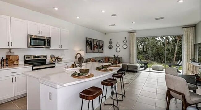 Photo - 8617 Lunar Skye St