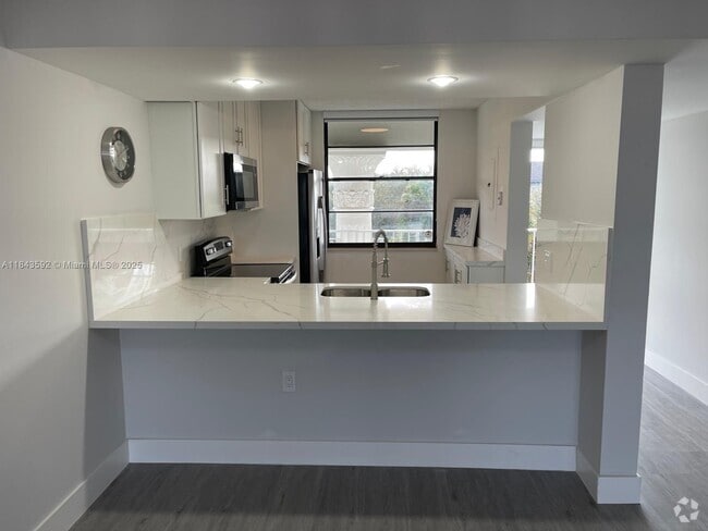 Building Photo - 1508 Whitehall Dr Rental