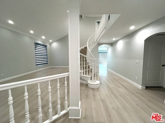 Photo - 12105 Falcon Crest Way