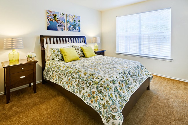 Photo - The Village at Johnson Creek