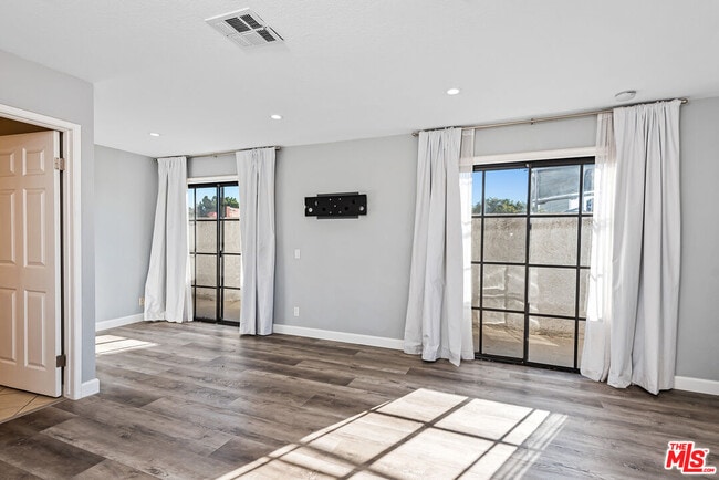 Photo - 3780 Ocean View Ave Unit 2