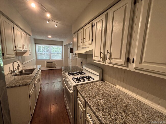 Photo - 6 Colonial Rd Unit 80