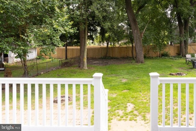 Photo - 262 E Linden St