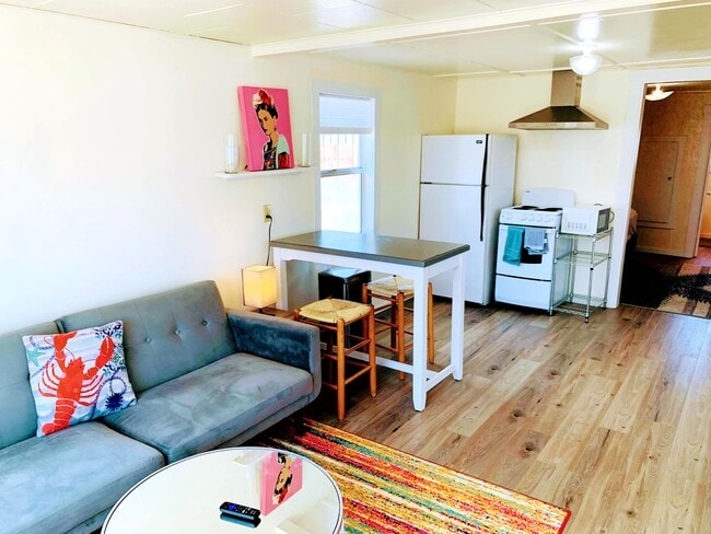 Photo - 135 S 8th St