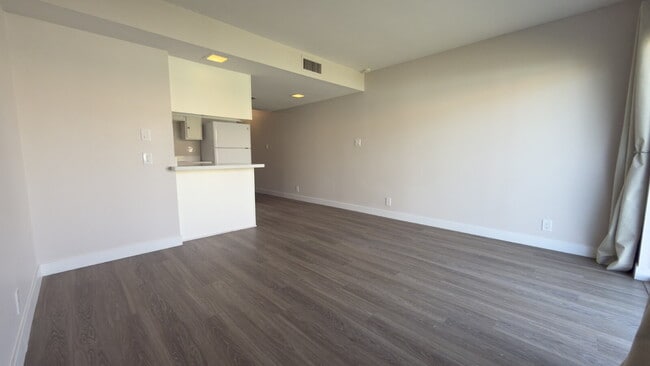Photo - "Charming 1-Bedroom Condo Oasis in Phoenix - Your Perfect Urban Retreat!" Unit F